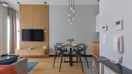 Instalaciones, Nad zatoką, Sun & Snow (Nad zatoka, Sun & Snow) in Olsztyn