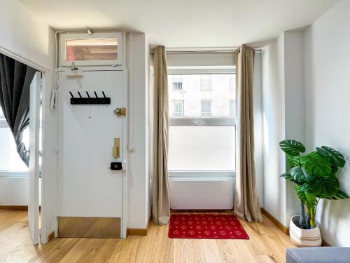 Urban Flat 198 - Townhouse Basfroi - image 2