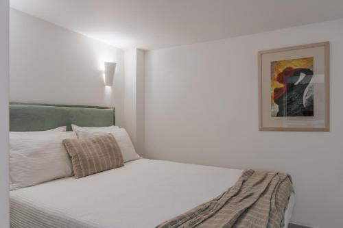 Seannamon Apartment with sea view by 8essentially