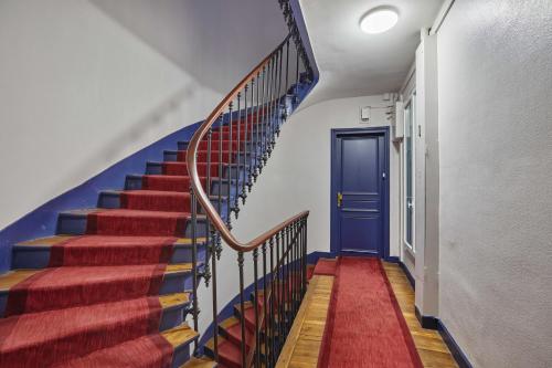 Magnificent apartment - 3BR/ 8P - Europe - image 11