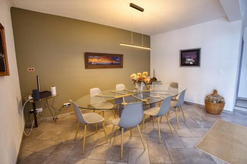 Azores Awaits in ริเบย์ราเซกา