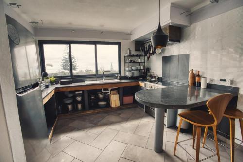 Azores Awaits in ริเบย์ราเซกา