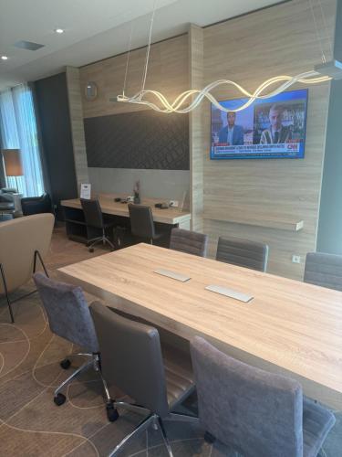 Hampton by Hilton Frankfurt Airport - image 8