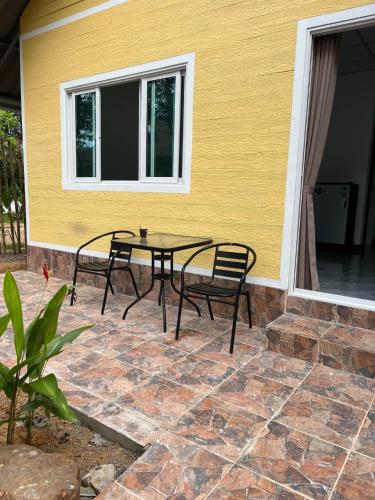Baan Namthip Homestay Trang บ้านน้าทิพย์ โฮมสเตย์ตรัง