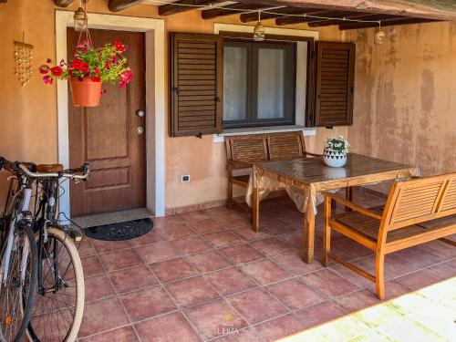 Villa Libra, Àrbatax (foto 5)