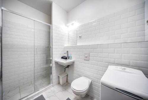 Klauzal 11-202 City Center Apartment - image 2