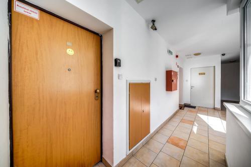 Klauzal 11-202 City Center Apartment - image 11