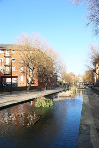 1 Bedroom Flat in Canada Water, Londres (photo 4)