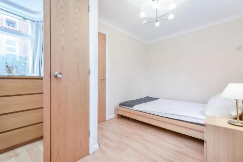1 Bedroom Flat in Canada Water, Londres (photo 8)