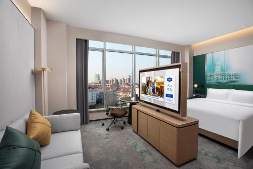 room detail thumbnail 1