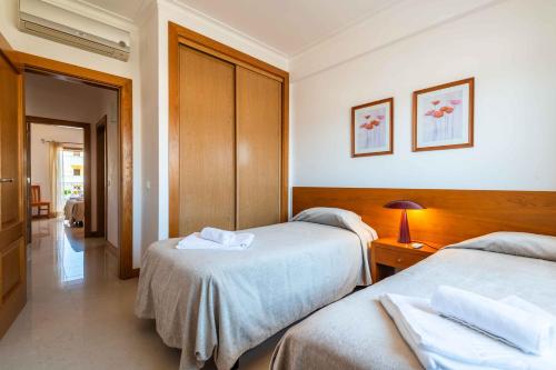 Superior Two-Bedroom Apartment with Side Sea View image 10