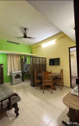 FeastOn homestey, Chottanikkara in Karimugal