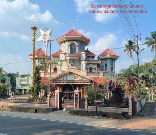 FeastOn homestey, Chottanikkara in Karimugal