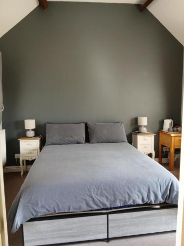 King Room image 5