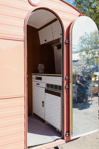 DE BUITENKANS urban camping - unique cabins, Rotterdam (photo 9)