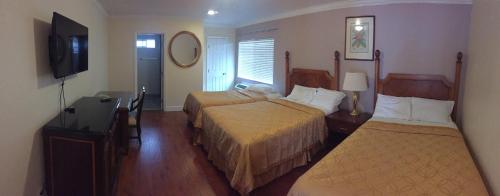 Wagon Wheel Motel – Salinas, CA