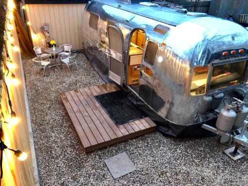 Original and Charming Airstream Rental in Salt Lake City for Glamping in Utah – khách sạn tại Greater Avenues
