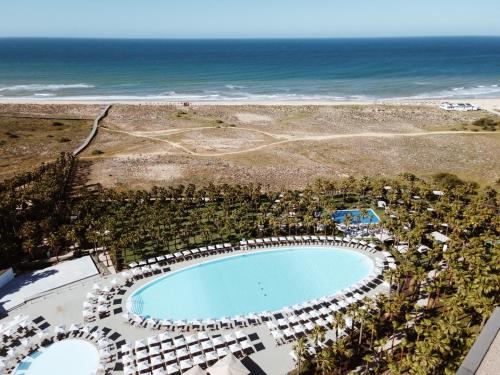 Wine & Books by the Sea, Algarve Resort
