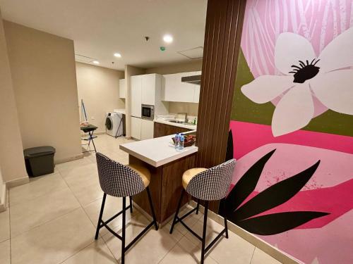 1 Bed | GoldCrest | DHA | 13 Flr, Lahore (foto 2)