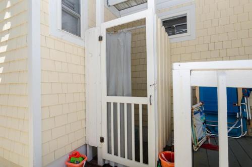 Henson Upper by Bryant Real Estate - image 5