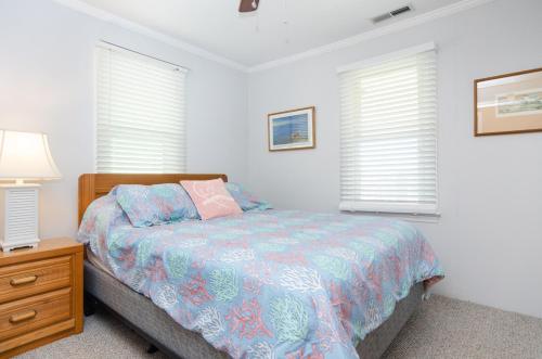 CBs Bella Vista by Bryant Real Estate - image 4