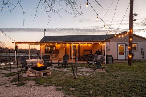 River Front Get Away in บราวน์วูด (TX)