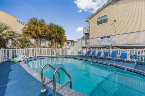 Sea & Sun 204 by Vacation Homes Collection in Little Lagoon