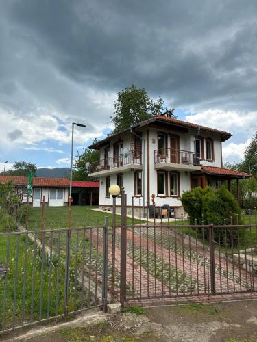 Къща за гости Падалото, Smoljan (foto 2)