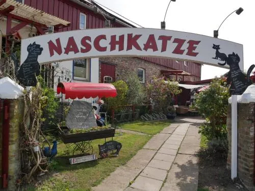 Ferienwohnungen Naschkatze Usedom mit Garten, Ruhe & Blick auf den Wieck in Krummin in Krummin, Deutschland