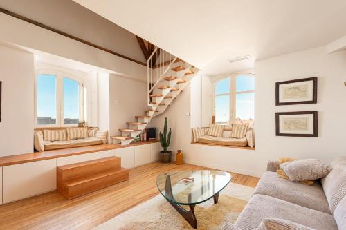 EUGENIE - Apt with balcony and sea view and Hotel du Palais in Biarritz - image 4