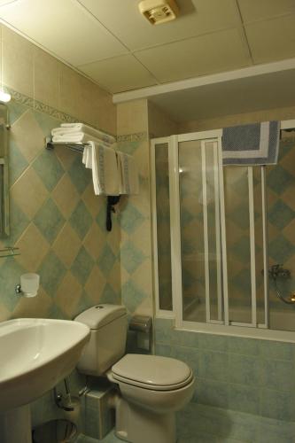 Junior Suite (3 Adults) image 5
