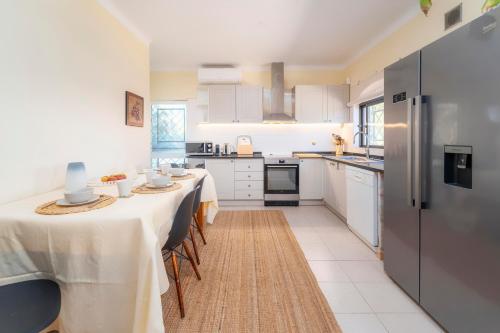 บริการและสิ่งอำนวยความสะดวก, Villa 4 Quartos, Piscina, BBQ Snooker, Prestige For Home in เปเรราส