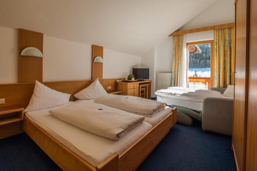 Erlebnishotel Fendels - image 11