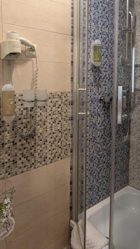Triple Room image 4