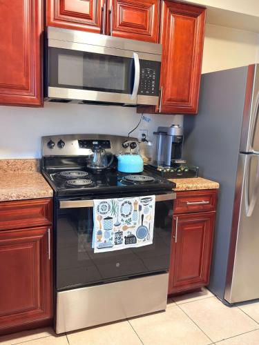 Létesítmények, Independence Day Best Fireworks View July 6 in Clifton (New Jersey)