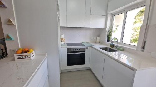 Apartamento 2 quartos, 2 wc, vista mar e piscina in Centro da Cidade Carvoeiro
