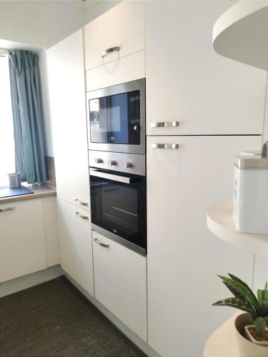 Elegant Apartment in the Heart of Chantilly Just Steps from the Château (Elegant Apartment in the Heart of Chantilly Just Steps from the Chateau) in 尚特莉