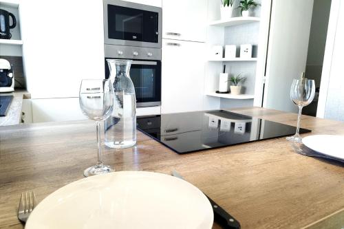 Elegant Apartment in the Heart of Chantilly Just Steps from the Château (Elegant Apartment in the Heart of Chantilly Just Steps from the Chateau) in 尚特莉