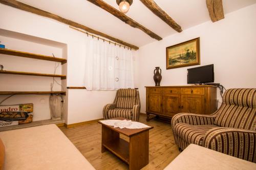 Holiday Home Troštova Kuća