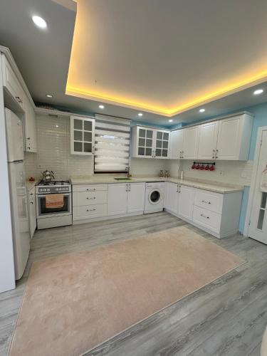 Deniz ve doğa manzaralı huzurun tek adresi 9 yataklı- 4 yatak odalı-3 banyolu-3 klimalı (Denizin ve doganın birlestigi yerde mukemmel bir tatil icin mukemmel bir villa 9 yataklı- 4 yatak od) in Darica