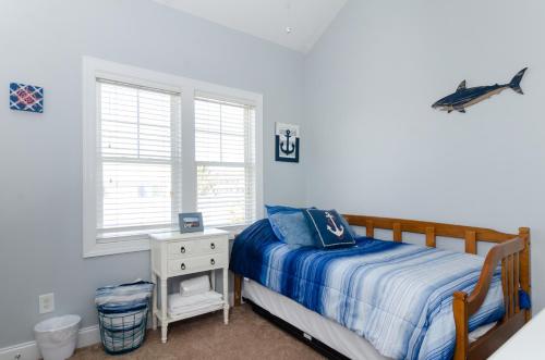 Peaki Tiki by Bryant Real Estate - image 5