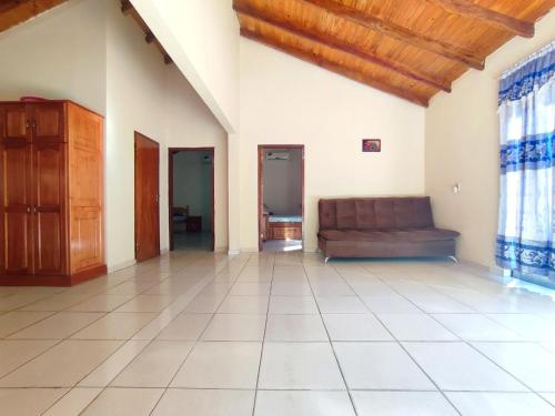 Haus Independencia Guara Paraguay in 阿曼拜