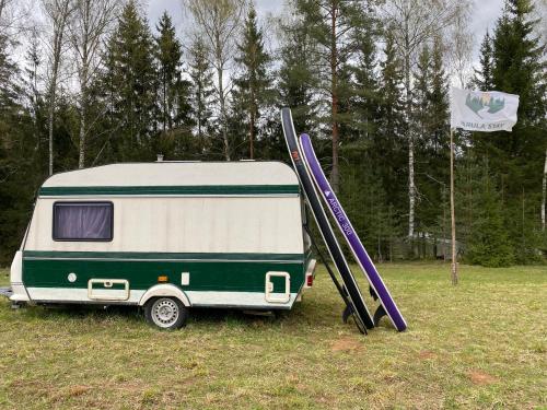 . Karula Stay - Lakeside Camper I, Treetent and SUPs included