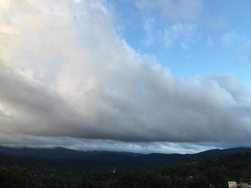 Mountain Trail Lodge and Vacation Rentals