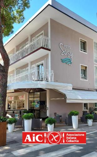 Hotel Susy - Bakery & Gluten Free Home Made - direttamente su viale Dante a due passi dal mare in Riccione