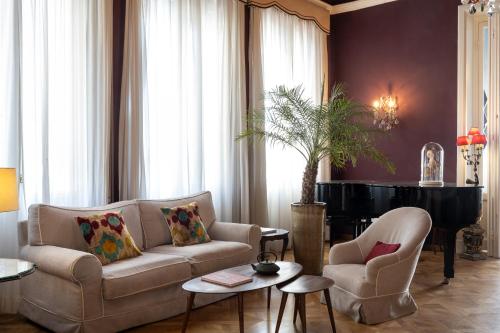 ผับ/เลาจน์, พาเลซ โฮเทล (Palace Hotel) in เวียเรจโจ