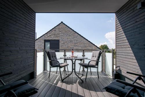 Apartment with Balcony image 10
