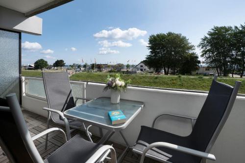 Haus Vier Jahreszeiten Captains Koje 650 m von Gruber Weg entfernt