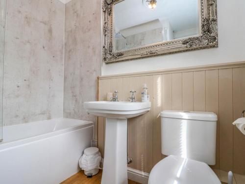 Rydal Cottage - image 2