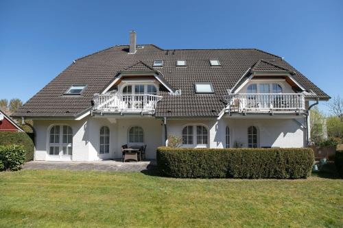 Apartment with Balcony image 10
